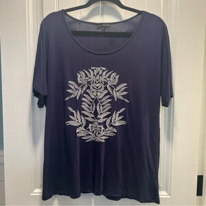 Adrianna Papell Navy Short Sleeved Top with White Floral Embroidery. Size XL.‎